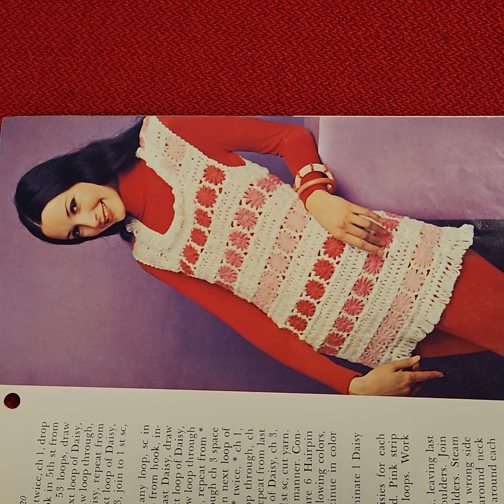 2 vintage crochet pattern instruction booklets 60s 70s granny squares shrink - Picture 9 of 15